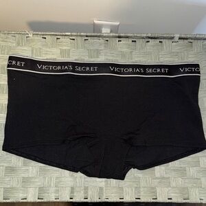 NWT Victoria's Secret Black Logo Boy Short Underwear
